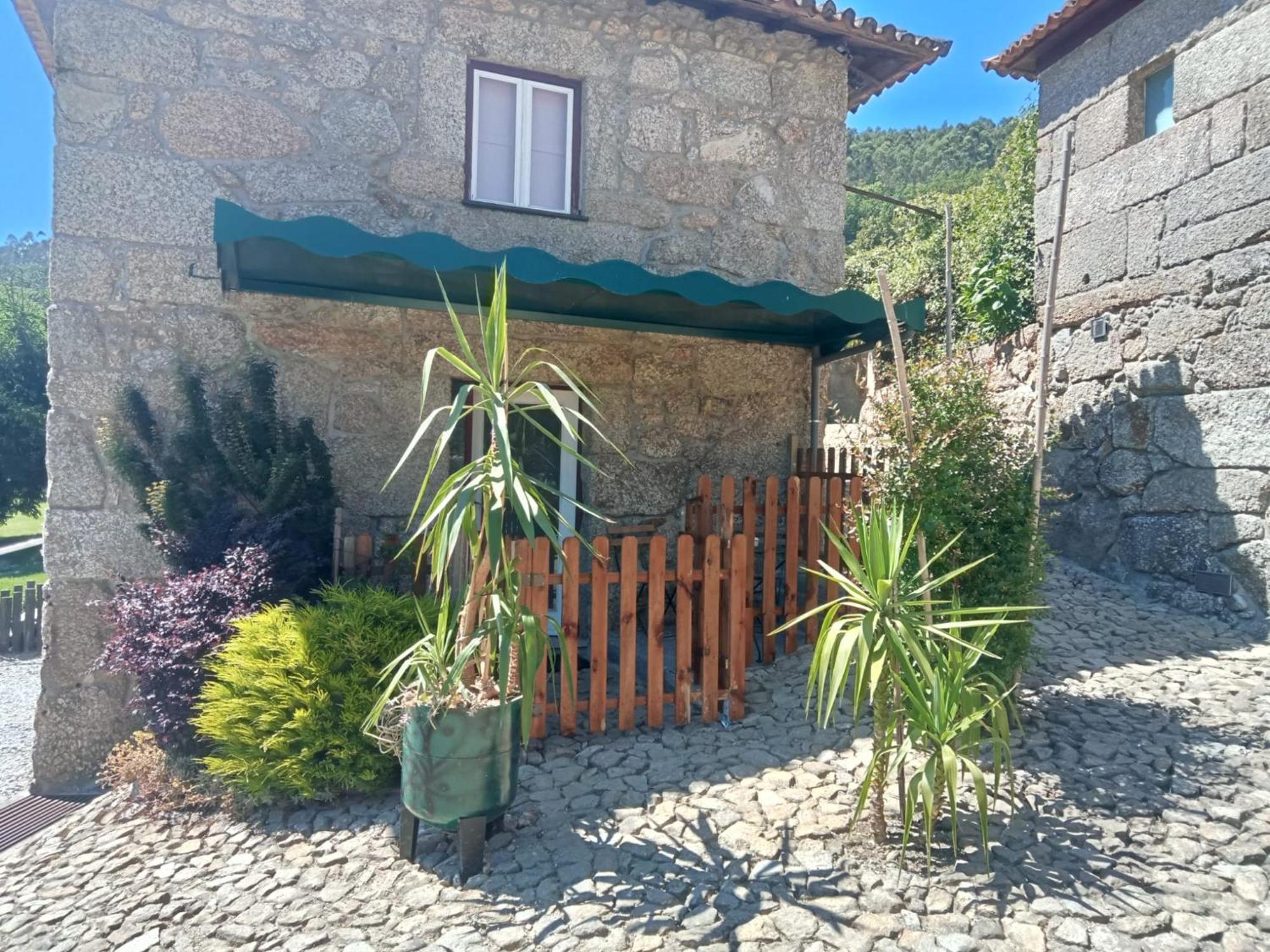 Quinta Dos Campos - Chale Villa Braga Eksteriør bilde